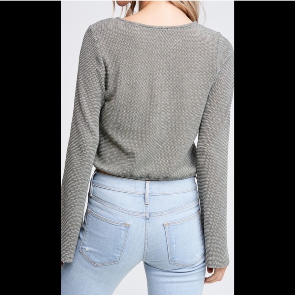 ❤️olive bell sleeve top - Picture 5 of 8